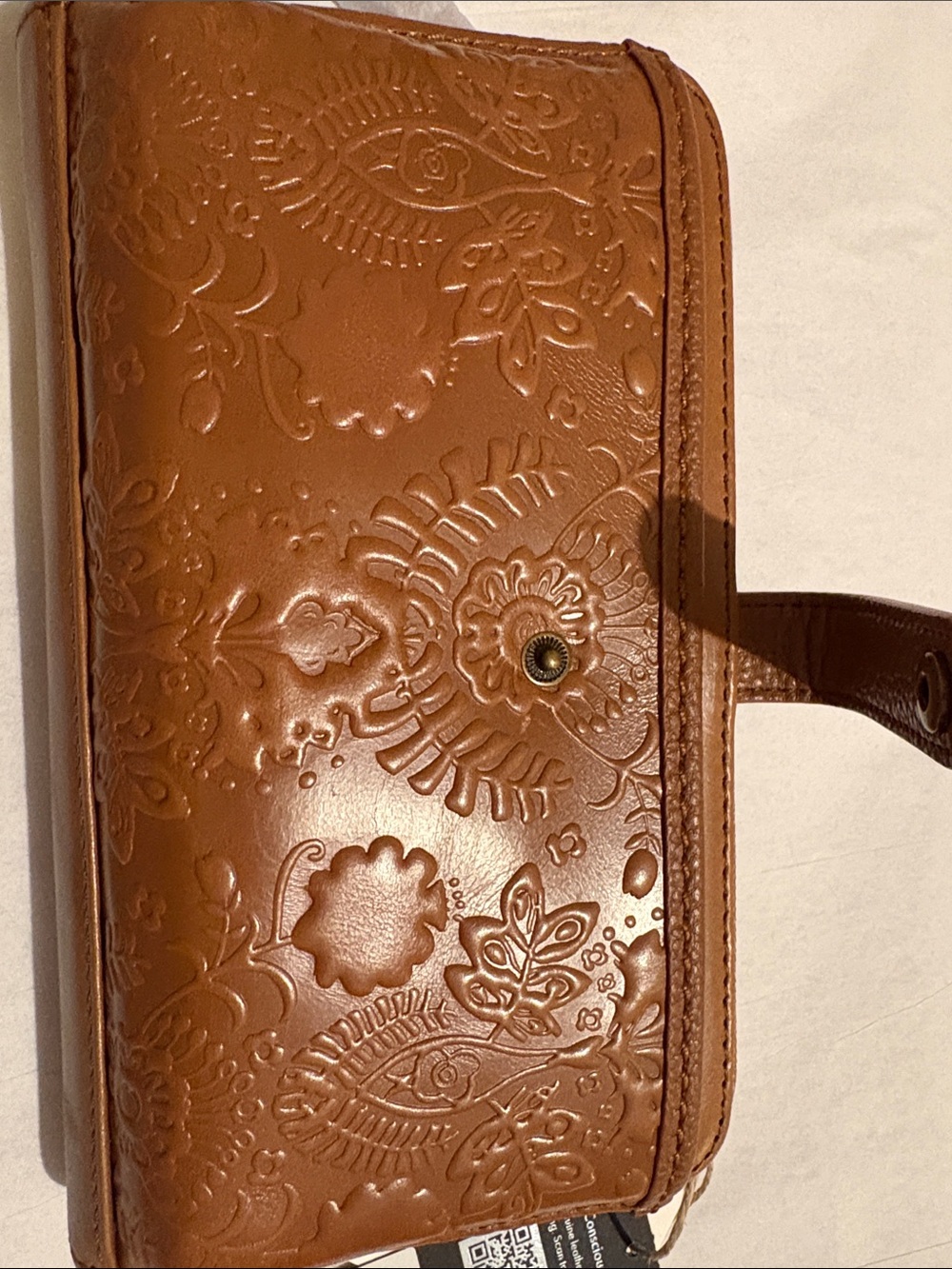 NWT The Sak Embossed Brown Leather Wristlet with crossbody strap - Picture 5 of 9